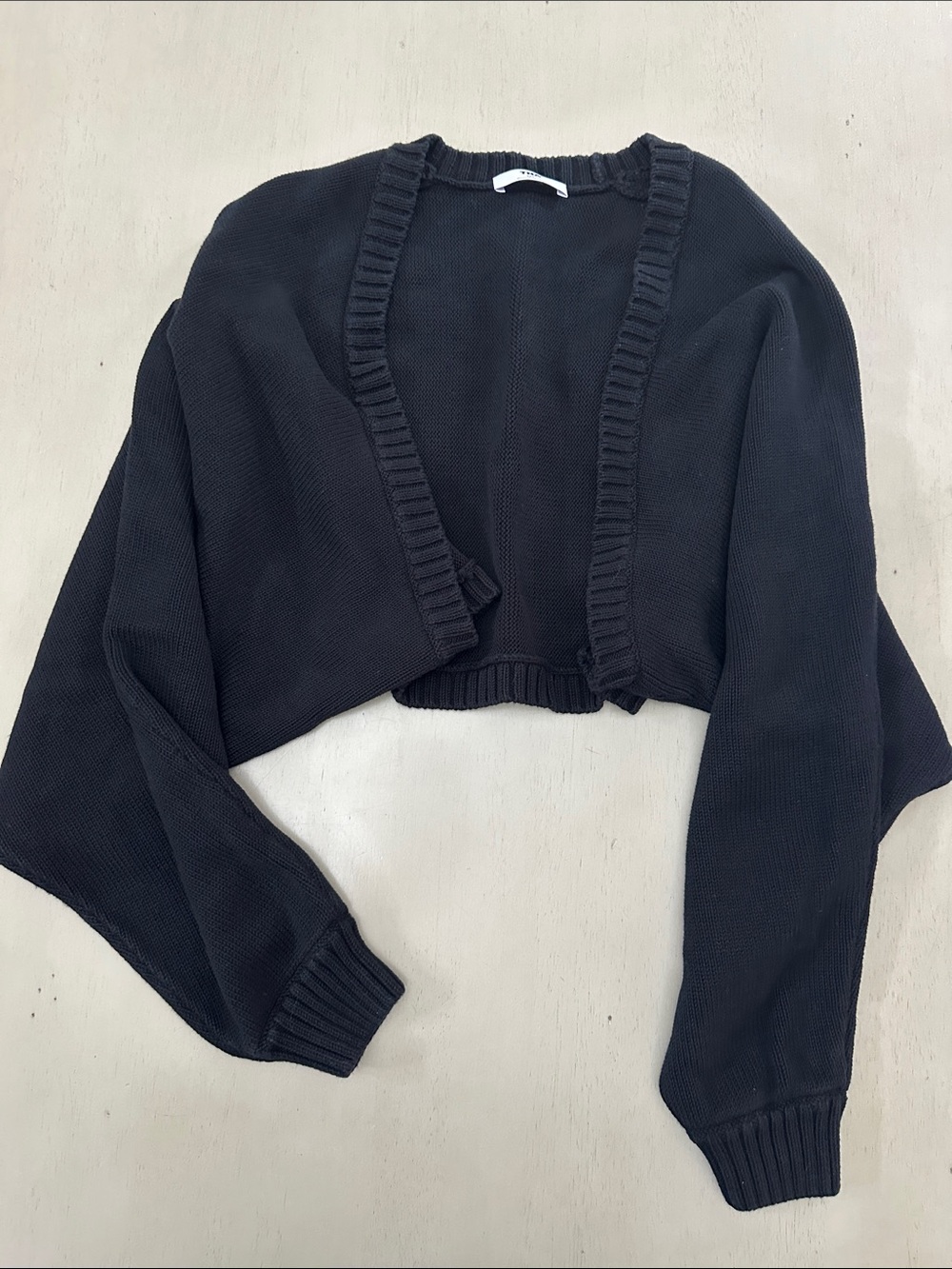 Aritzia TNA Gramercy Shrug Black 100% Organic Cotton - Size 2XS - like new